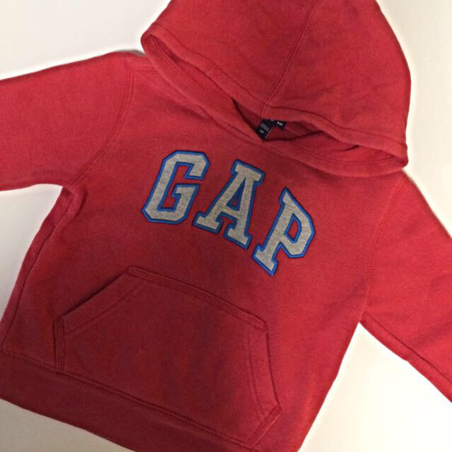 babyGAP(ベビーギャップ)のGAPパーカー☆90cmロンT キッズ/ベビー/マタニティのキッズ服男の子用(90cm~)(その他)の商品写真