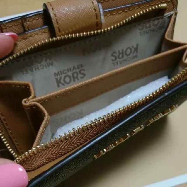 Michael Kors(マイケルコース)の新品* MICHAEL KORS マイケルコース * 折り財布 ブラウン レディースのファッション小物(財布)の商品写真