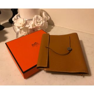 エルメス(Hermes)の客家様専用 Hermesエルメス廃盤ブックカバー ゴールド(ブックカバー)