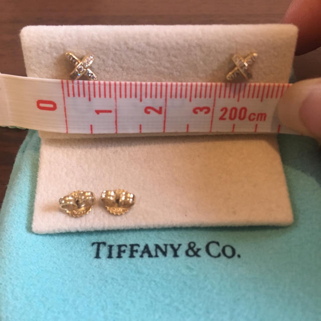 Tiffany & Co.(ティファニー)の限界価格！！美品 ティファニー ダイヤクロスピアス 750YG レディースのアクセサリー(ピアス)の商品写真
