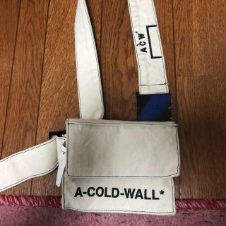 オフホワイト(OFF-WHITE)のa cold wall サコッシュ ショルダーバッグ(ショルダーバッグ)