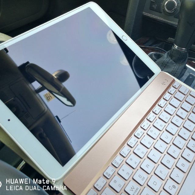 Apple(アップル)のipad pro A1701 10.5インチ apple pencil付き スマホ/家電/カメラのPC/タブレット(タブレット)の商品写真