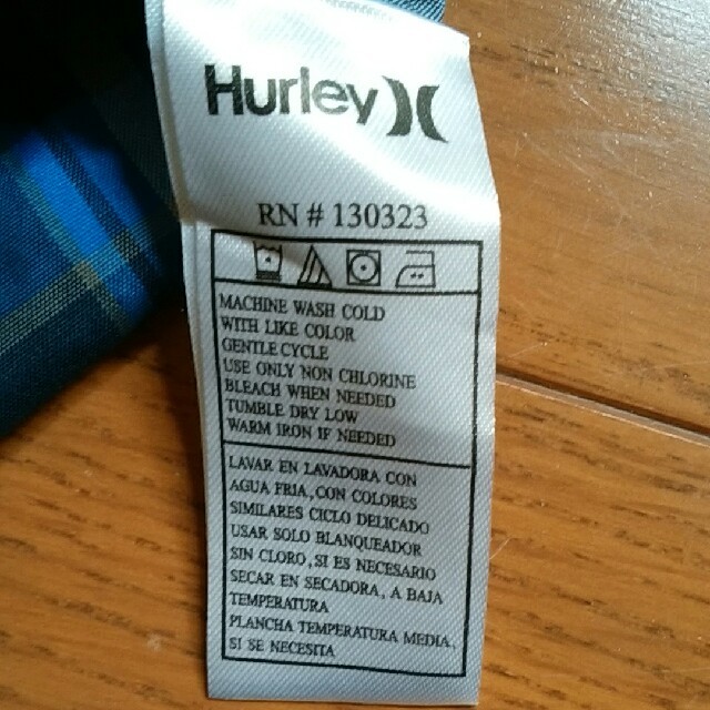 Hurley(ハーレー)の新品　Hurley  ハーレー　子供服　シャツ キッズ/ベビー/マタニティのキッズ服男の子用(90cm~)(Tシャツ/カットソー)の商品写真