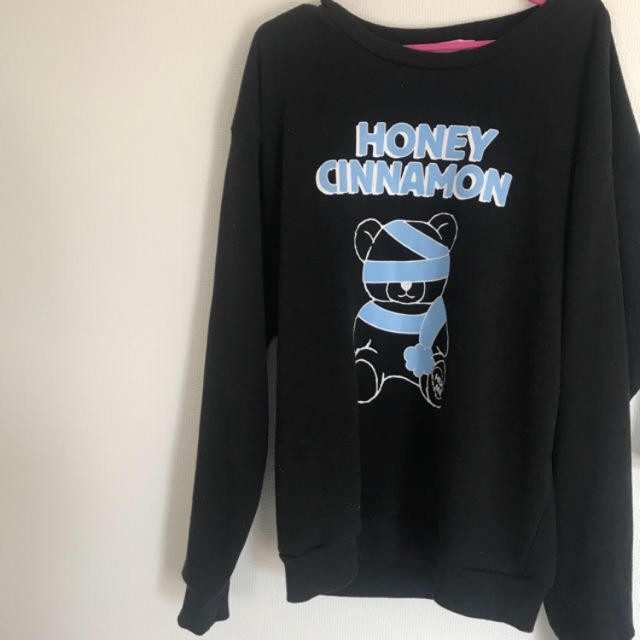 Honey Cinnamon(ハニーシナモン)のHONEY CINNAMON ハニーシナモン  くま スウェット トレーナー  レディースのトップス(トレーナー/スウェット)の商品写真