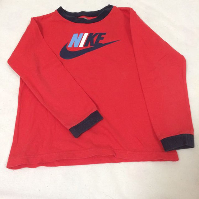 NIKE(ナイキ)のNIKE 長袖 120 キッズ/ベビー/マタニティのキッズ服男の子用(90cm~)(その他)の商品写真