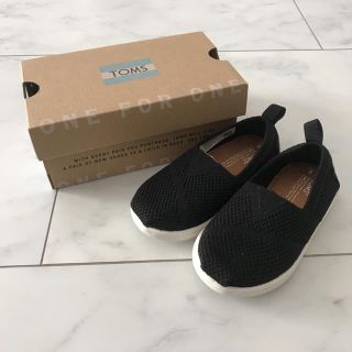 トムズ(TOMS)のTOMS ベビーシューズ 13センチ 新品未使用(スリッポン)