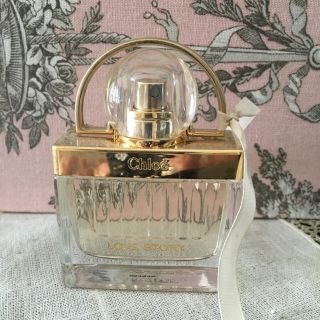 クロエ(Chloe)のそる♪様専用 クロエ  ラブストーリー 香水 30ml 美品(香水(女性用))