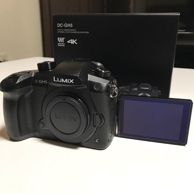 Panasonic(パナソニック)のLUMIX GH5 V-Log Lアップグレードキー付き スマホ/家電/カメラのカメラ(その他)の商品写真