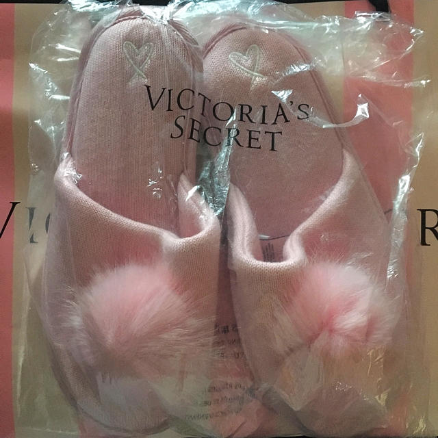 Victoria's Secret(ヴィクトリアズシークレット)の新品 ヴィクトリアシークレット スリッパ インテリア/住まい/日用品のインテリア小物(スリッパ/ルームシューズ)の商品写真