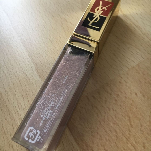 Yves Saint Laurent Beaute(イヴサンローランボーテ)の新品♡イブサンローラン グロスNo.18♡ コスメ/美容のベースメイク/化粧品(その他)の商品写真