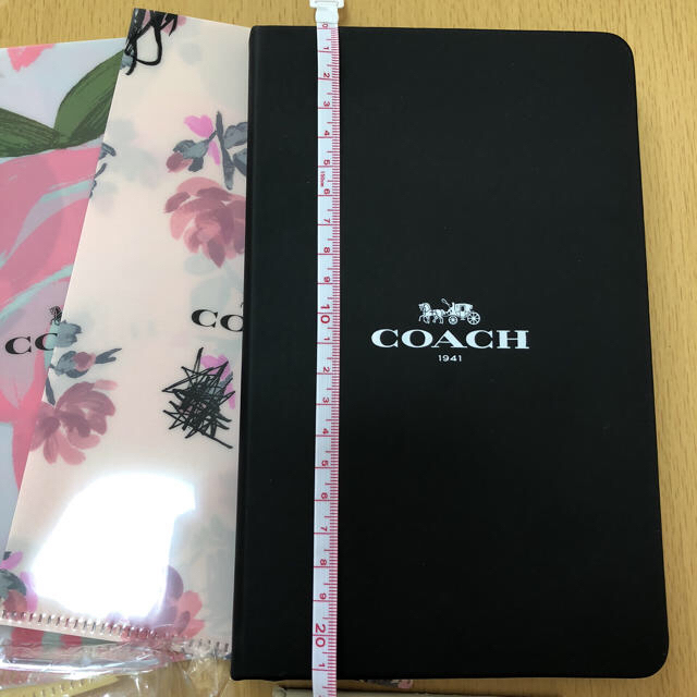 COACH(コーチ)の専用（23）COACH 歯ブラシ ミラー ノート ファイル セット コスメ/美容のオーラルケア(歯ブラシ/デンタルフロス)の商品写真