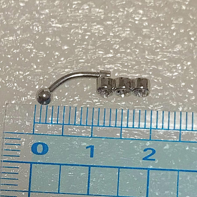 ピアス16G バナナバーベル 眉耳へそに