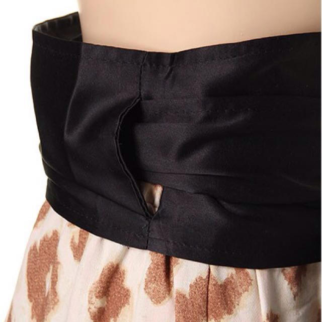 DaTuRa(ダチュラ)のDaTuRaベルト付きヒョウ柄スカート レディースのスカート(ミニスカート)の商品写真