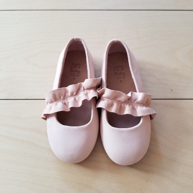 ZARA KIDS(ザラキッズ)のZARAbaby　ザラベビー　ドレスシューズ キッズ/ベビー/マタニティのベビー靴/シューズ(~14cm)(フラットシューズ)の商品写真