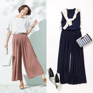 ユニクロ(UNIQLO)のガッキー着用♡UNIQLO タックフレアスカンツ(バギーパンツ)