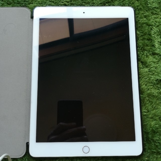 美品 iPad Air 2 wifi+cellular 16GB silverタブレット