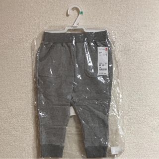 ユニクロ(UNIQLO)のユニクロ カットソーパンツ グレー 90cm 新品(パンツ/スパッツ)