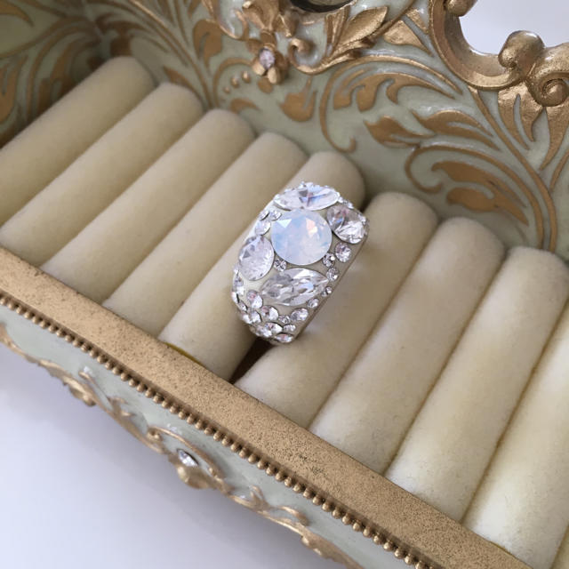 SWAROVSKI - スワロフスキーボリュームリング 13号の通販 by
