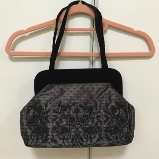 アナスイ(ANNA SUI)のANNA SUI】サテン&レース&花刺繍 パーティーバッグ✴︎グレー黒(ハンドバッグ)