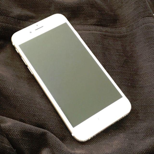 iPhone8 64GB SIMフリー silver 品