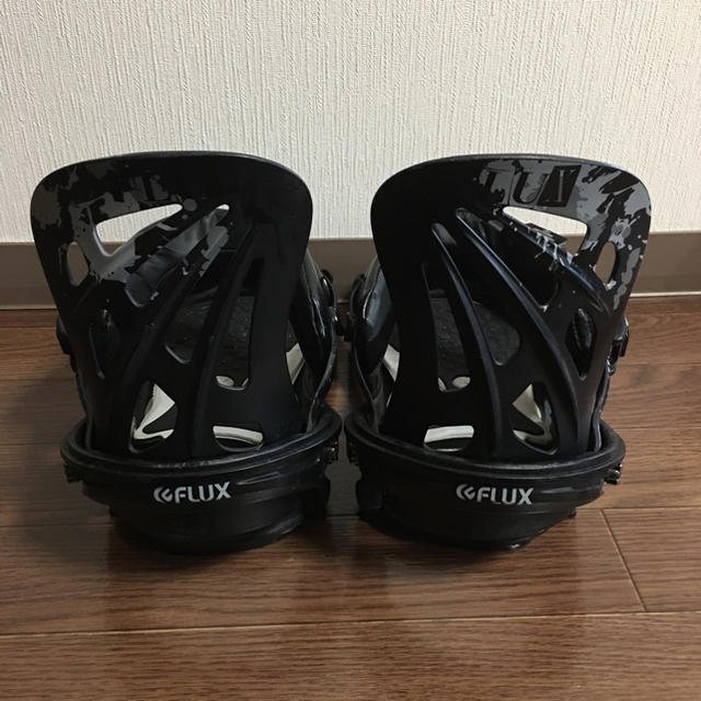 FLUX bindings DS30 フラックス 【極美品】サイズM