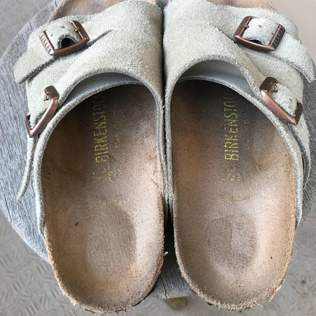 BIRKENSTOCK(ビルケンシュトック)のサイズ35ビルケンシュトック チューリッヒトープスエードナロー幅 KOOS レディースの靴/シューズ(サンダル)の商品写真