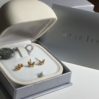 スタージュエリー(STAR JEWELRY)のぱんだまま様専用 スタージュエリー K18 マルチカラー バタフライピアス(ピアス)