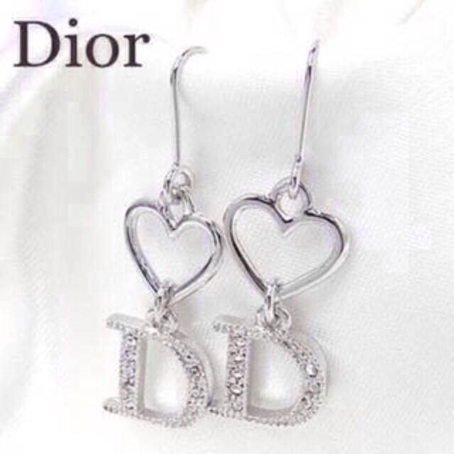 Christian Dior(クリスチャンディオール)の♡ディオール ラブリーピアス♡ レディースのアクセサリー(ピアス)の商品写真