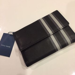 コールハーン(Cole Haan)の【値下げ】【新品】コールハーン 三つ折り財布 レザー(折り財布)