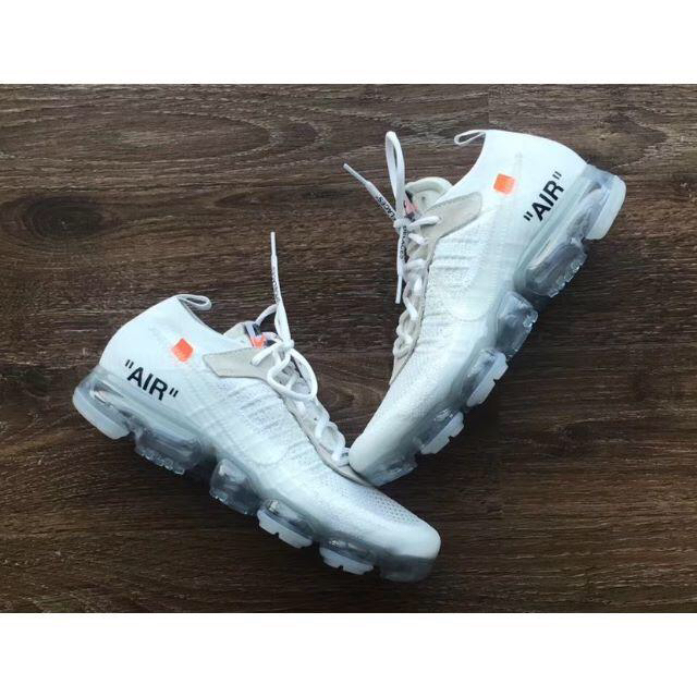 NIKE(ナイキ)の28　nike vapormax off white オフホワイト　ヴェイパー メンズの靴/シューズ(スニーカー)の商品写真