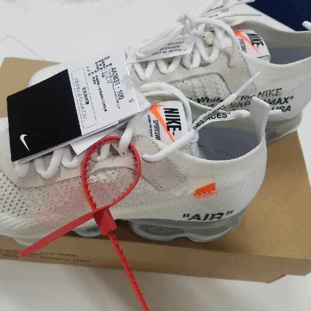 NIKE(ナイキ)のゆうさん専用☆off-White NIKE AIR VAPORMAX white メンズの靴/シューズ(スニーカー)の商品写真