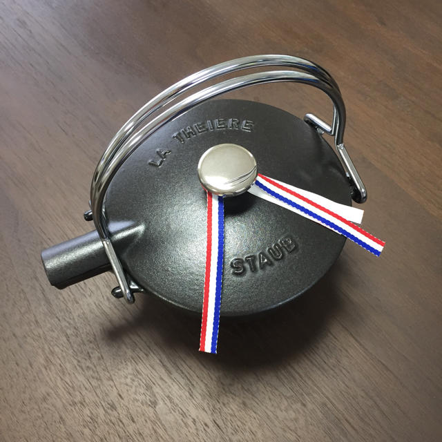 STAUB(ストウブ)のたら様専用です‼️美品✨STAUB ティーポット インテリア/住まい/日用品のキッチン/食器(鍋/フライパン)の商品写真