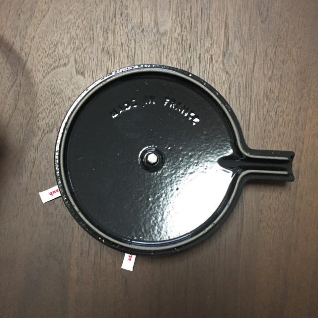 STAUB(ストウブ)のたら様専用です‼️美品✨STAUB ティーポット インテリア/住まい/日用品のキッチン/食器(鍋/フライパン)の商品写真