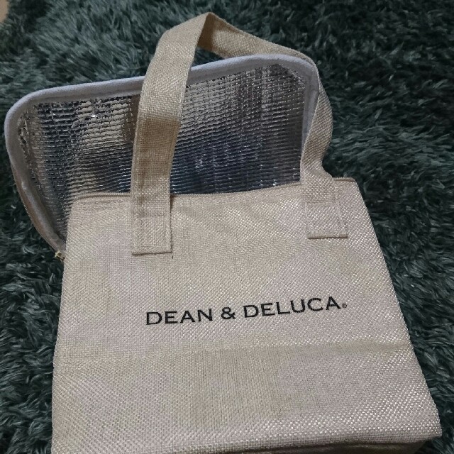 DEAN & DELUCA(ディーンアンドデルーカ)の「DEAN&DELUCA」保冷バッグ インテリア/住まい/日用品のキッチン/食器(弁当用品)の商品写真