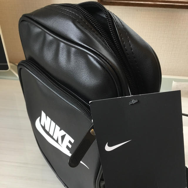 NIKE(ナイキ)のナイキ ショルダーバッグ 新品 タグ付き 即購入OK レディースのバッグ(ショルダーバッグ)の商品写真