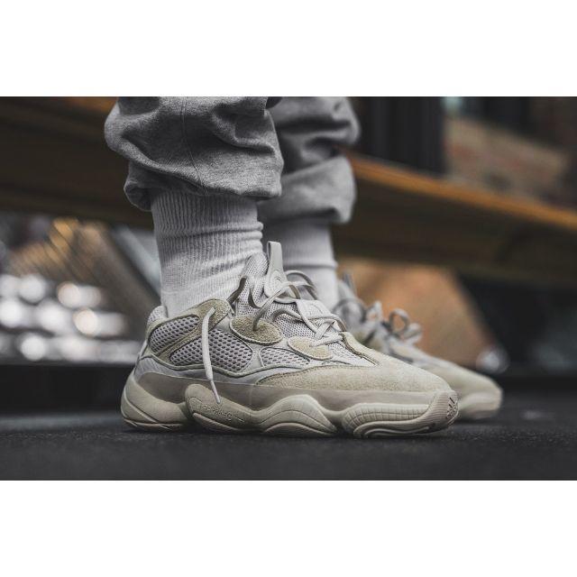 adidas(アディダス)の27.5ｃｍ　YEEZY BOOST 500 メンズの靴/シューズ(スニーカー)の商品写真