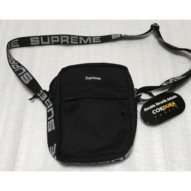 Supreme shoulder bag black 未使用 ショルダー18SS Supreme shoulder bag black 未使用 ショルダー18SS