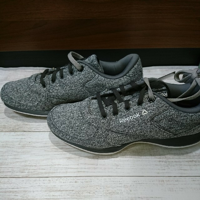 Reebok(リーボック)の新品 送料込 Reebok イージートーン◆日々のウォーキングに♪◆ レディースの靴/シューズ(スニーカー)の商品写真