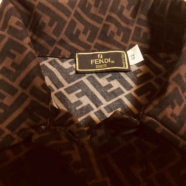 FENDI(フェンディ)のFENDI フェンディ ストレスタイプシャツ 42 レディースのトップス(ポロシャツ)の商品写真