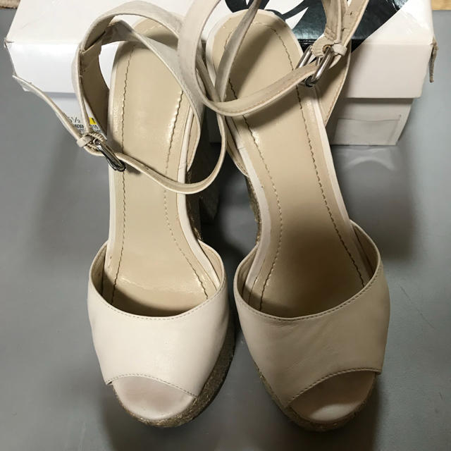 NINE WEST(ナインウエスト)のナインウエスト♡白サンダル レディースの靴/シューズ(サンダル)の商品写真