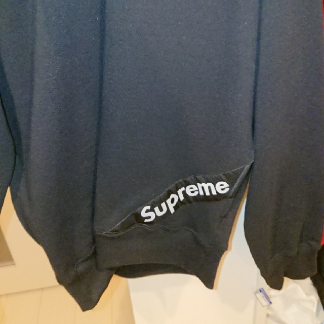 Supreme(シュプリーム)の黒L Supreme Corner Label Hooded メンズのトップス(パーカー)の商品写真