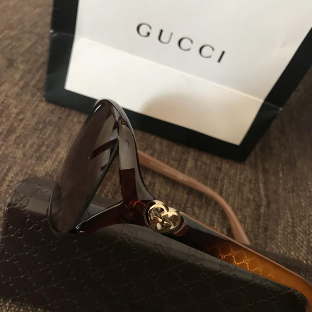 Gucci(グッチ)のGUCCI サングラス レディースのファッション小物(サングラス/メガネ)の商品写真