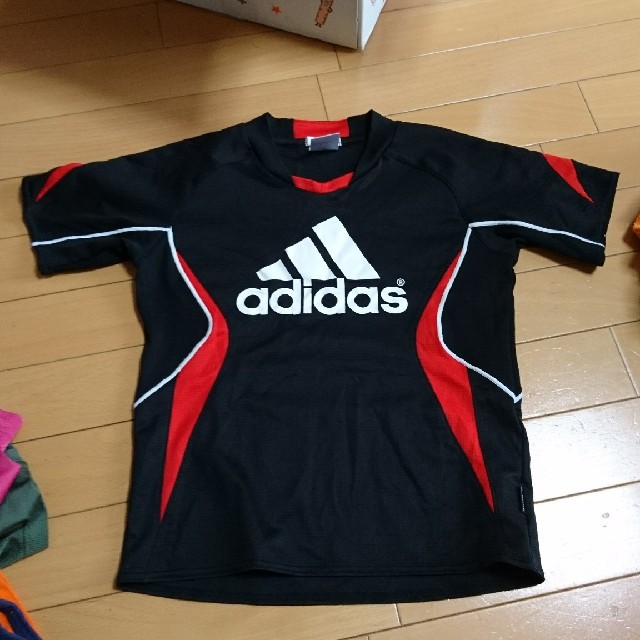 adidas(アディダス)のアディダスプラシャツ120 キッズ/ベビー/マタニティのキッズ服男の子用(90cm~)(Tシャツ/カットソー)の商品写真