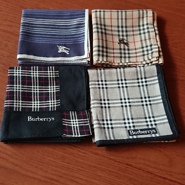 BURBERRY(バーバリー)のはる様 専用  バーバリーハンカチ 中古品 8枚セット メンズのファッション小物(ハンカチ/ポケットチーフ)の商品写真