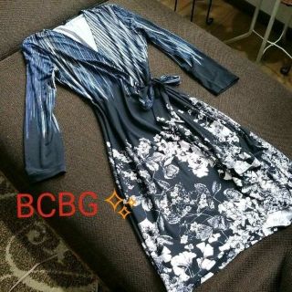 ビーシービージーマックスアズリア(BCBGMAXAZRIA)の二枚おまとめ☺専用です☺(ひざ丈ワンピース)