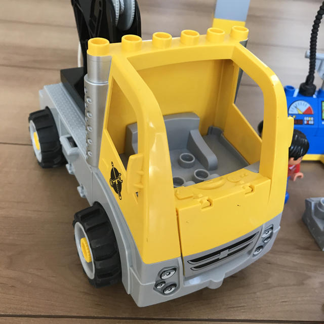 Lego(レゴ)のLEGO duplo レゴ デュプロ  ガレージ 5641 キッズ/ベビー/マタニティのおもちゃ(積み木/ブロック)の商品写真