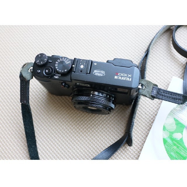 【ギフ_包装】 富士フイルム - FUJIFILM X100Sコンパクトデジタルカメラ☆富士フイルム コンパクトデジタルカメラ