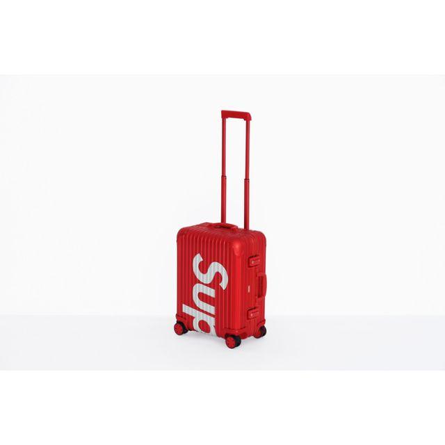 Supreme(シュプリーム)の新品　未使用　45L Supreme RIMOWA 　赤　45L　送料込み メンズのバッグ(トラベルバッグ/スーツケース)の商品写真