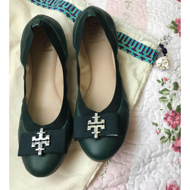 Tory Burch(トリーバーチ)のTORY BURCH フラットシューズ レディースの靴/シューズ(バレエシューズ)の商品写真