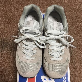 ニューバランス(New Balance)の値下げ！【送料込】ニューバランスWL574CAライトグレーレディース22.5(スニーカー)